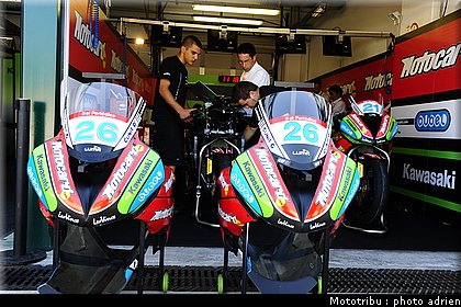 stands_misano_sbk2009_0015.JPG