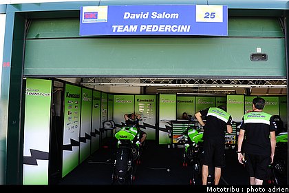stands_misano_sbk2009_0017.JPG