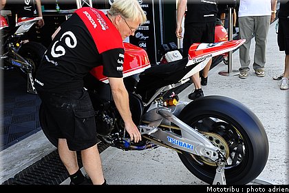 stands_misano_sbk2009_0021.JPG