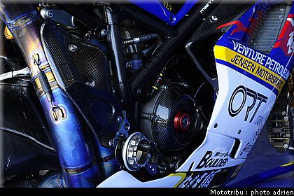 stands_misano_sbk2009_0044.JPG