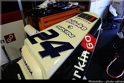 stands_misano_sbk2009_0056.JPG