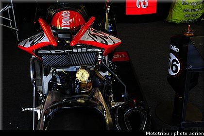 stands_misano_sbk2009_0057.JPG