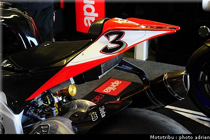 stands_misano_sbk2009_0058.JPG