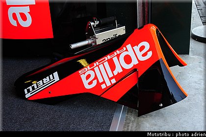 stands_misano_sbk2009_0065.JPG