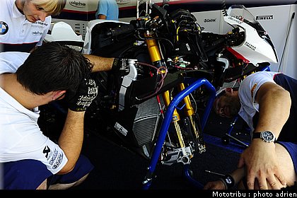 stands_misano_sbk2009_0105.JPG