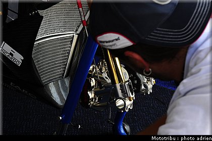 stands_misano_sbk2009_0106.JPG