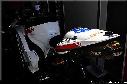stands_misano_sbk2009_0146.JPG