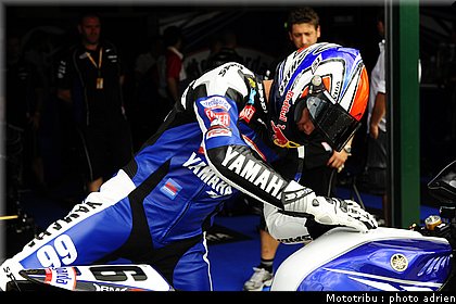 stands_misano_sbk2009_0151.JPG