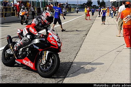 stands_misano_sbk2009_0163.JPG