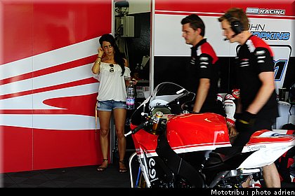 stands_misano_sbk2009_0166.JPG