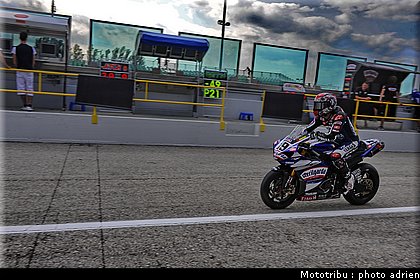 stands_misano_sbk2009_0175.JPG