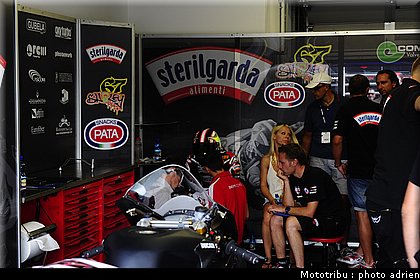 stands_misano_sbk2009_0177.JPG