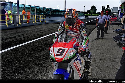stands_misano_sbk2009_0190.JPG