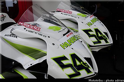 stands_misano_sbk2009_0198.JPG