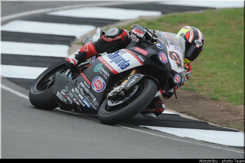 superbike_byrne_4_donington2009