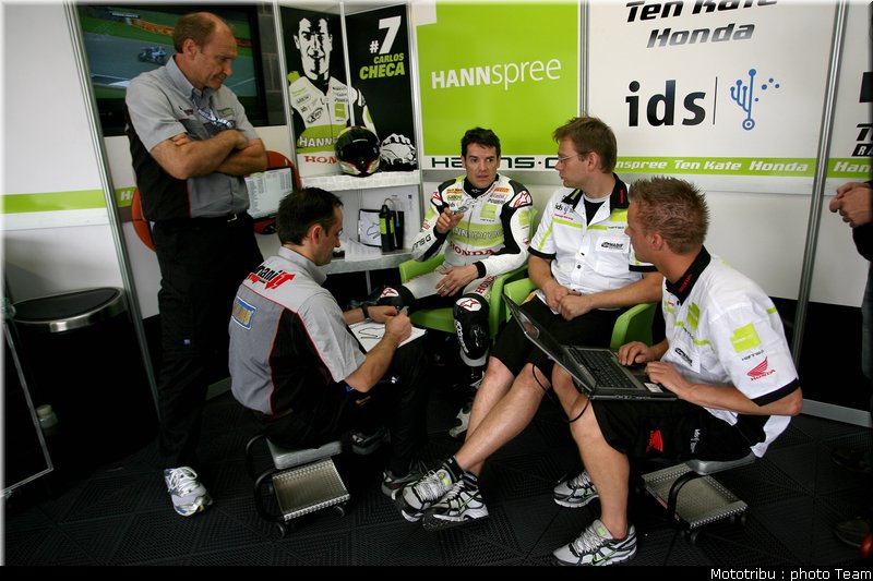 superbike_checac_07_donington2009