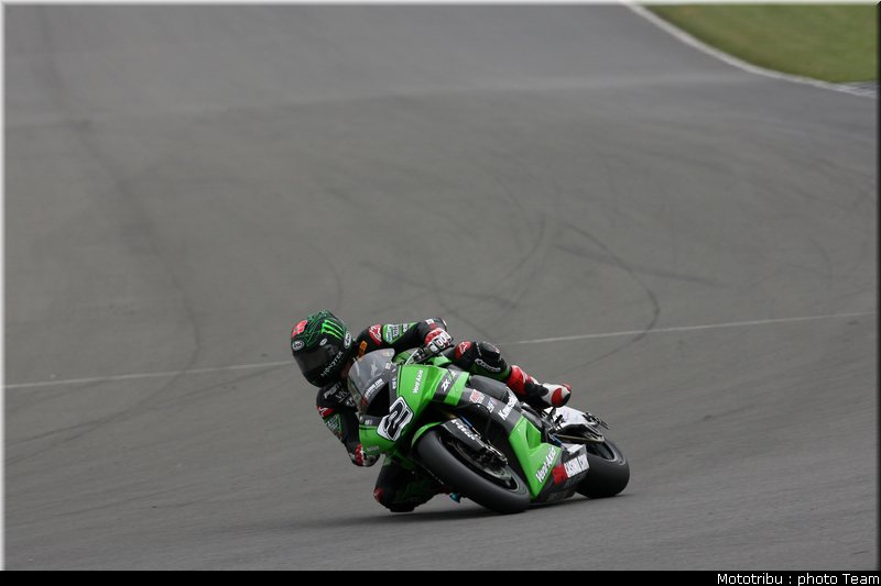 superbike_hacking_8_donington2009
