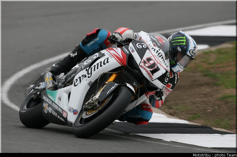 superbike_haslam_3_donington2009