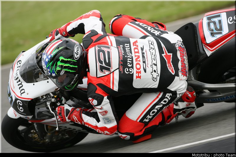 superbike_hopkins_1_donington2009