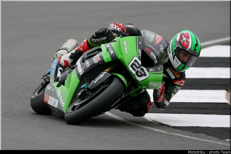 superbike_parkes_1_donington2009
