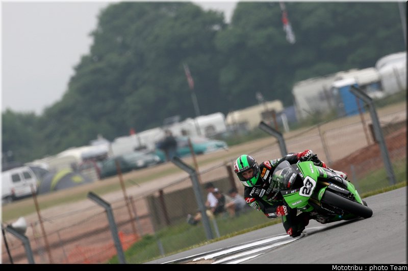 superbike_parkes_4_donington2009