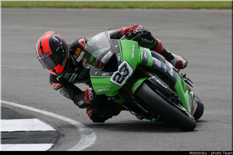 superbike_parkes_7_donington2009