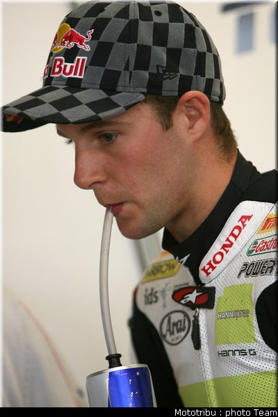 superbike_rea_06_donington2009