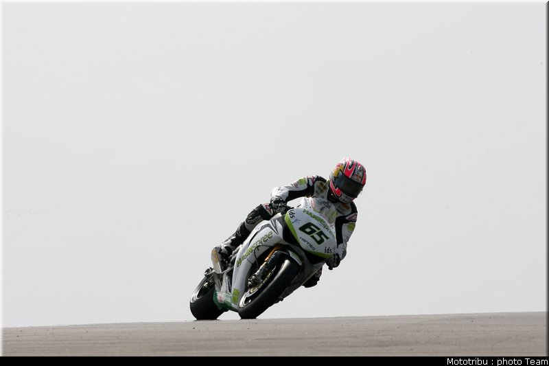 superbike_rea_16_donington2009