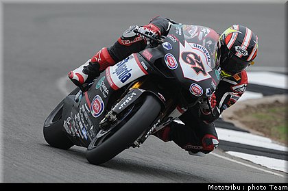 superbike_byrne_1_donington2009.jpg