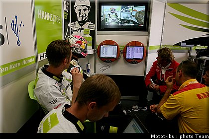 superbike_rea_07_donington2009.jpg