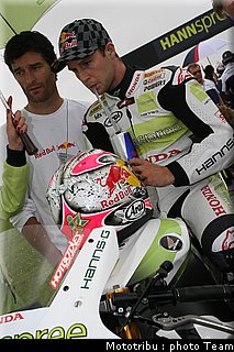 superbike_rea_12_donington2009.jpg