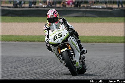 superbike_rea_13_donington2009.jpg