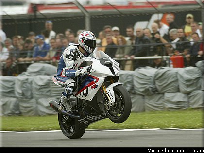 superbike_xaus_4_donington2009.jpg