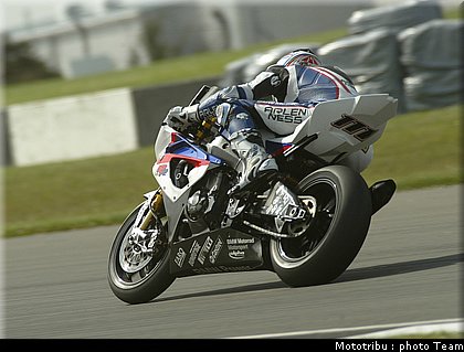 superbike_xaus_5_donington2009.jpg