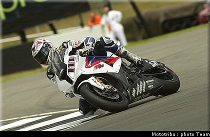 superbike_xaus_8_donington2009.jpg