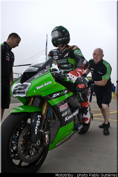 hacking_7_sbk_gutierrez_donington2009
