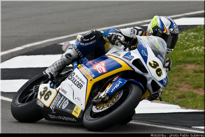 lavilla_03_sbk_gutierrez_donington2009
