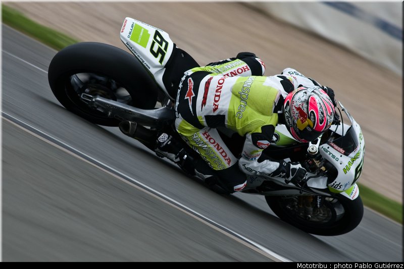 rea_3_sbk_gutierrez_donington2009