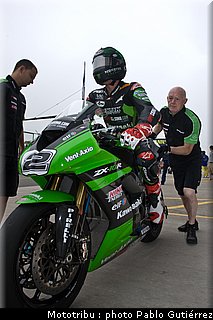 hacking_7_sbk_gutierrez_donington2009.jpg
