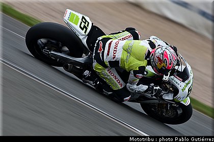 rea_3_sbk_gutierrez_donington2009.jpg