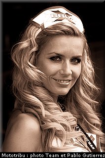superbike_pitbabes_brno2009_13.jpg