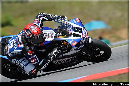 sbk_spies_2_brno2009.jpg