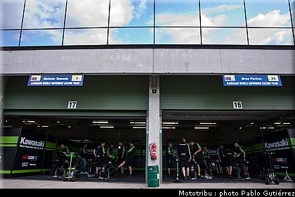 sbk_kawasaki_3_brno2009.jpg