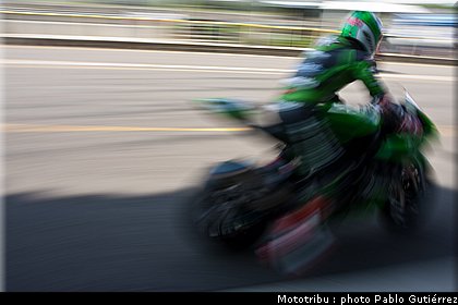 sbk_kawasaki_6_brno2009.jpg