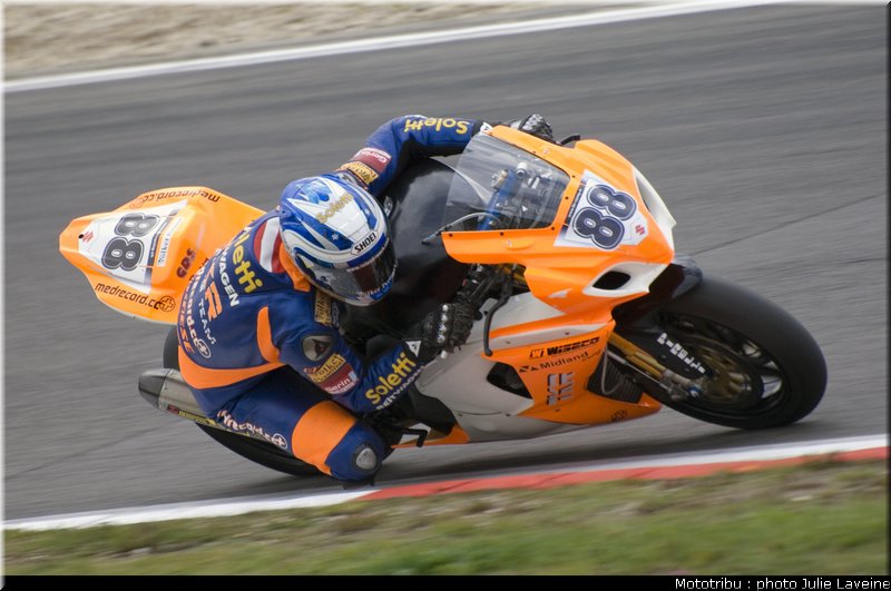 sbk_resch_2_nurburgring_allemagne_2009