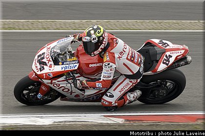 sbk_fabrizio_1_nurburgring_allemagne_2009.jpg
