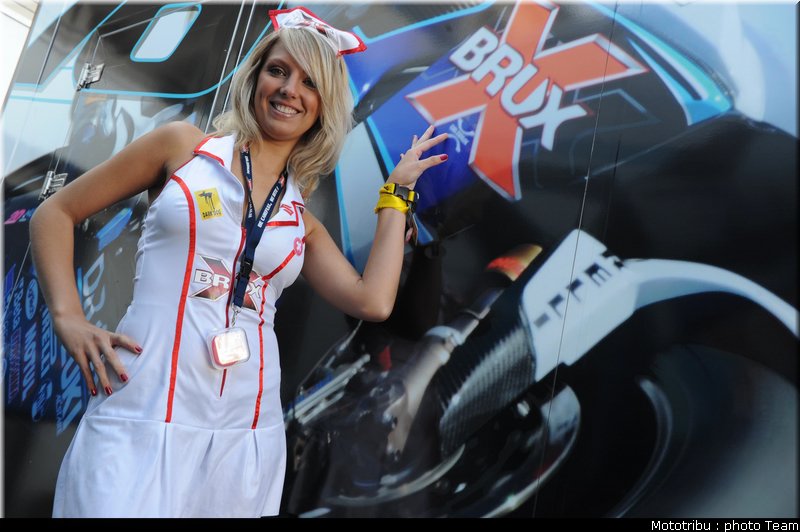 the_pitbabes_012_nurburgring_allemagne_2009