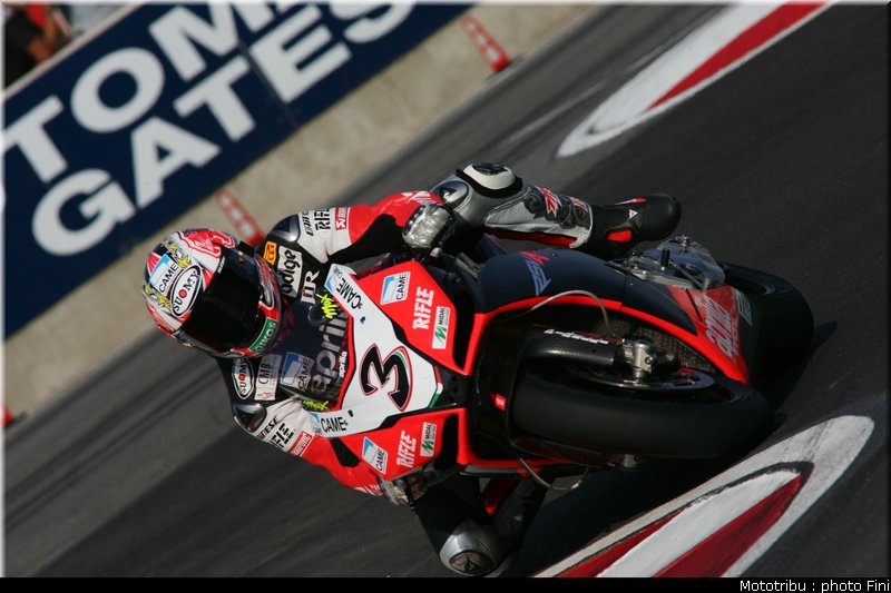 sbk_biaggi_4_imola_2009