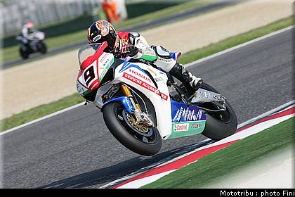 sbk_kyionari_2_imola_2009.JPG