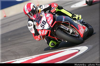 sbk_simoncelli_11_imola_2009.JPG